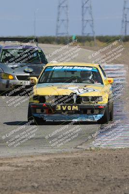 media/Oct-01-2023-24 Hours of Lemons (Sun) [[82277b781d]]/1045am (Outside Grapevine)/